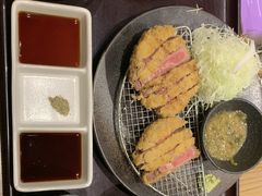 -牛カツ京都勝牛(河原町蛸薬師店)
