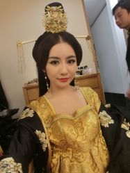 -盘子女人坊古装写真摄影(厦门总店)