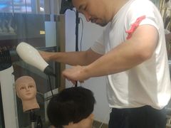 -LAQUEEN 时尚健康假发(万象城总店)