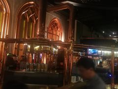 -皇冠自酿啤酒坊(中国红街5号楼店)