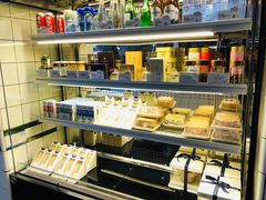 面包甜点陈列柜-黑草莓(重庆路店)
