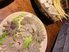-四小区火锅·巷子里的重庆火锅(花照壁店)