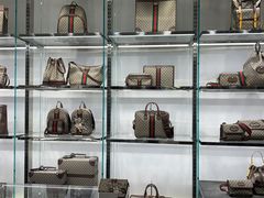 -Gucci(时代广场店)