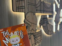 -泡泡玛特POPMART(国金街店)