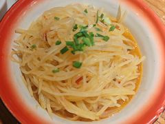 酸辣土豆丝-兔槽江湖菜·重庆璧山兔(水围店)