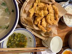 -云阿蛮云南生烫牛肉米线(奉贤路店)