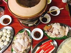 炭炉果鸡煲-威邵鸡煲(西华路总店)
