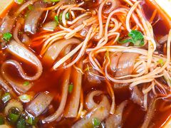 -拈签一笑黄牛肉辣卤串串