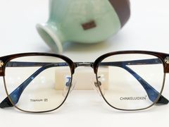 -潘多拉眼镜·蔡司依视路明月(潘家园店)