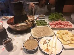 -老蜀铜火锅·酸菜脊骨·麻辣羊蝎子(热闹路店)