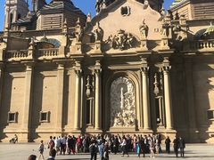 -皮拉尔圣母圣殿主教座堂