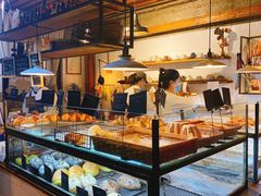 面包甜点陈列柜-仙峰天然面包(迎宾路店)