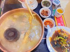 -朴小妹人参鸡汤火锅(长白山万达店)