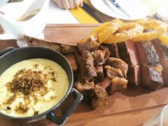 -中茵皇冠假日酒店·棕榈岛湖畔餐厅