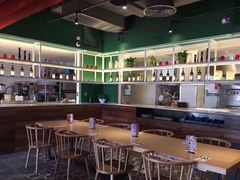 -必胜客(大梅沙8号仓店)