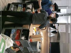 -麦当劳(百联西郊购物中心店)