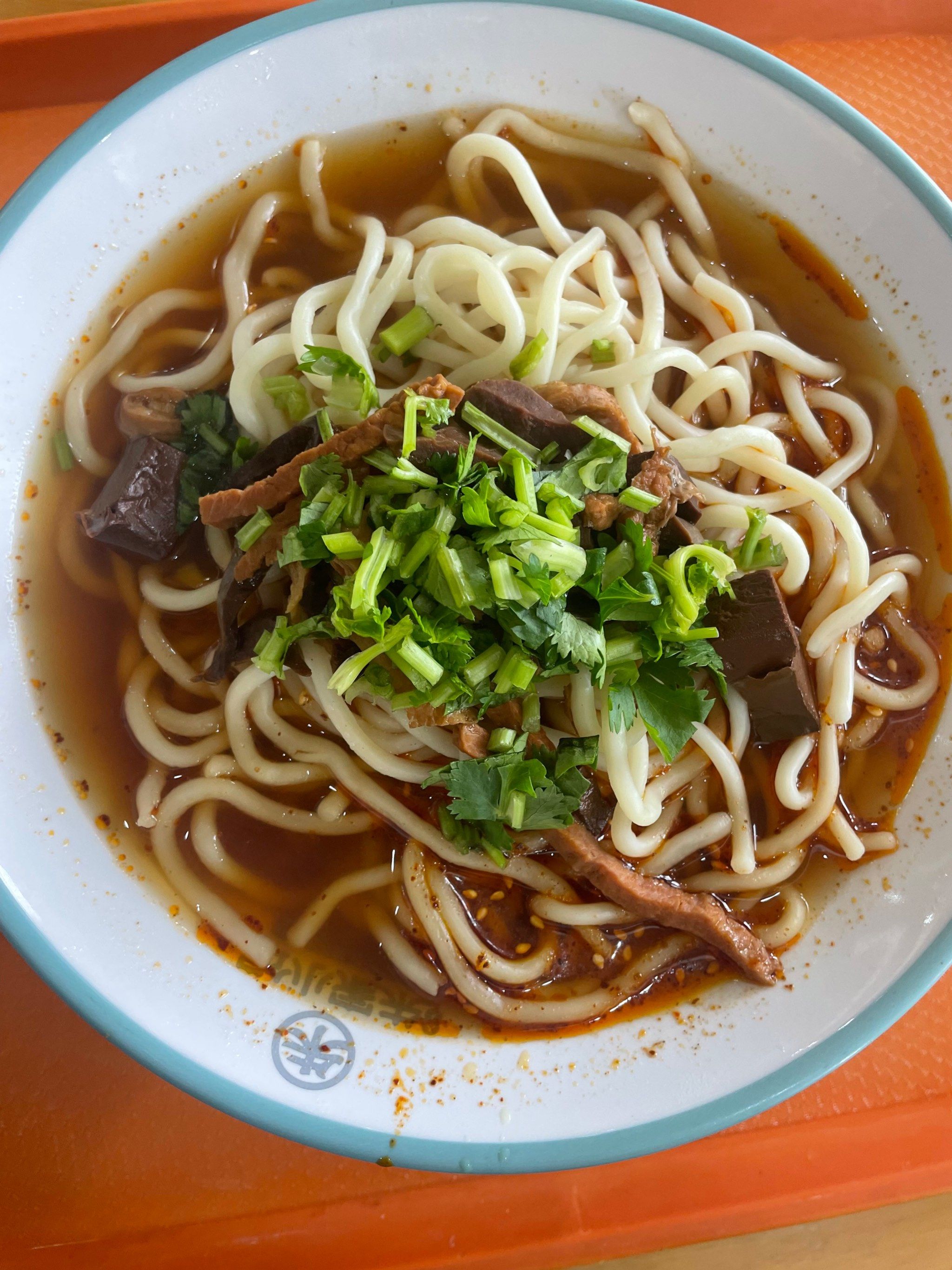 0元玩转这座城#羊杂面 学校里新出的羊杂面,谁