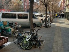 -马家堡路33号院-停车场