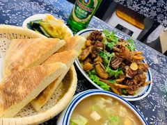 -八两八金·莱芜特色炒鸡(市南漳浦路店)