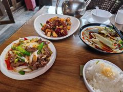 -隔壁老王·家常云南菜(花巷店)