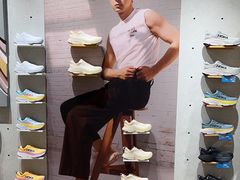 -HOKA(北京蓝色港湾店)