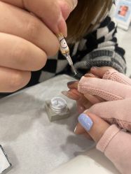 -花系美·美甲美睫精品店