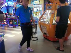 -爱玩嘉年华(龙湖杭州金沙天街店)