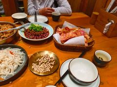 -老滇山寨•云南特色菜•地方菜•民族风情歌舞表演(金碧店)