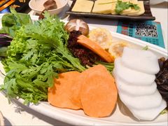蔬菜拼盘-老牌坊云南鱼豆花火锅(哈西万达店)