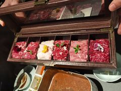 -左庭右院鲜牛肉火锅黑金店(陆家嘴中心店)