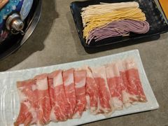 精品上脑羊肉-贰重天冰煮羊自助火锅(东坝店)