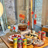 打开易拉罐果香四溢，入口也是清爽无比，真的横扫油腻