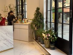 -Fridi Patisserie Cafe