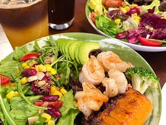 -mordew加州日记西餐&小酒馆(新天地店)