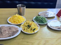 -陇上全荟兰州传统牛肉面(延吉路店)