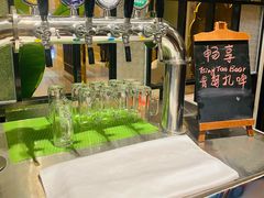 -广州万富希尔顿酒店·感趣自助餐厅·金秋蟹宴生蚝海鲜刺身