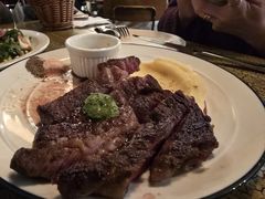 -羽深肉铺 Steak & Wine