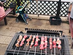 羊肉串，鱿鱼-尚庄度假村·庭台树下·户外烧烤·团建CS·轰趴营地(上庄水库店)