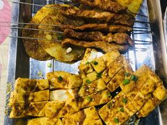 -江城燕子大排档(江汉路步行街店)