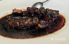 Xin Sanbao Braised Pork