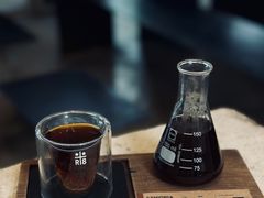 -Roast8ry Coffee Lab
