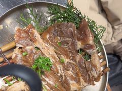 -草家酱蟹炭火烤肉店(珲春南路二店)