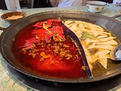 -鸿姐老火锅(疁城新天地店)