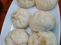 咸蛋黄超人包-老陶包子铺(南大西南村店)