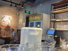 -管氏翅吧(护国寺店)