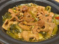 酸菜肥肠-川堂风·跷脚牛肉·乐山爆炒(宝山日月光店)