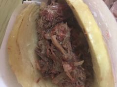 -闫家驴肉老店(华电一校店)