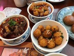 -炉小二铜锅牛蛙•川湘菜(三里屯店)