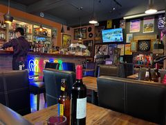 -SISTERS BAR RESTAURANT川意酒馆(嘉善老市H楼店)