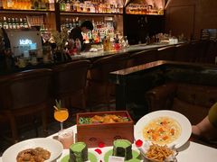 -Mogul Eatery·大亨餐酒馆